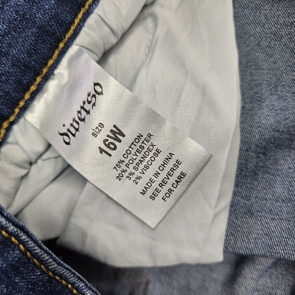 Diverso Jean Shorts Size 16W Plus Size Medium Wash Denim - Picture 13 of 16